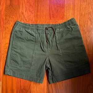 C. C. Filson Green Shorts Elastic Drawstring Waistband Men's XL